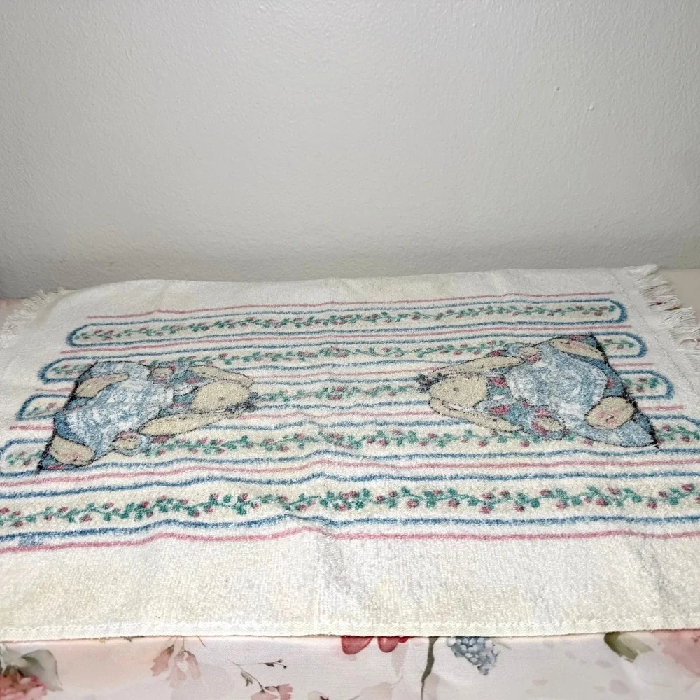 Vintage Bunny Floral‎ Striped Hand Towel Fringed Made in USA RN 13718 Cream